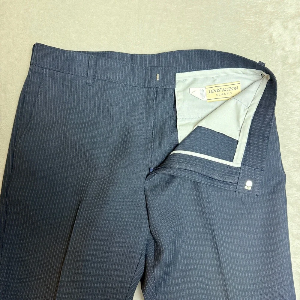 Levis pre owned